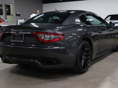 Used 2017 Maserati GranTurismo MC image 5