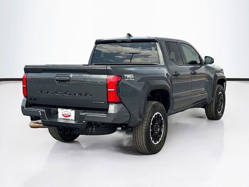 Used 2025 Toyota Tacoma TRD Off-Road AWD/4WD image 5