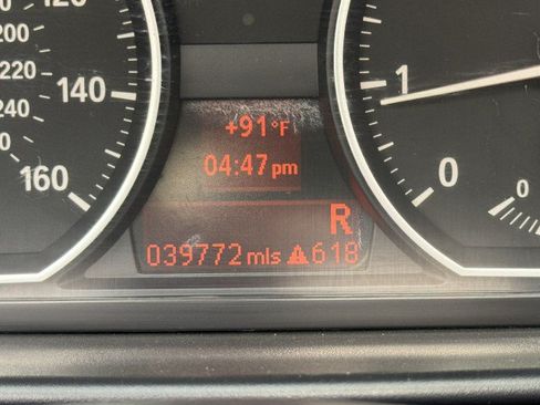 Used 2012 BMW 128i Convertible w/ Premium Pkg RWD image 9
