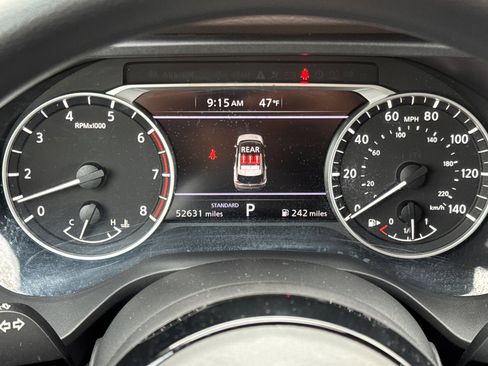 Certified 2023 Nissan Rogue SV image 29