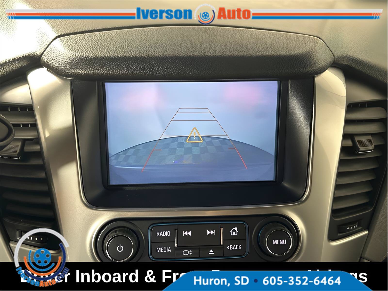 Used 2020 Chevrolet Suburban LT w/ Max Trailering Package AWD/4WD image 23