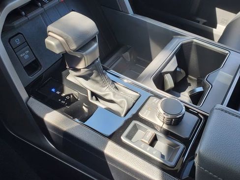 New 2026 Toyota Tundra SR5 AWD/4WD image 37