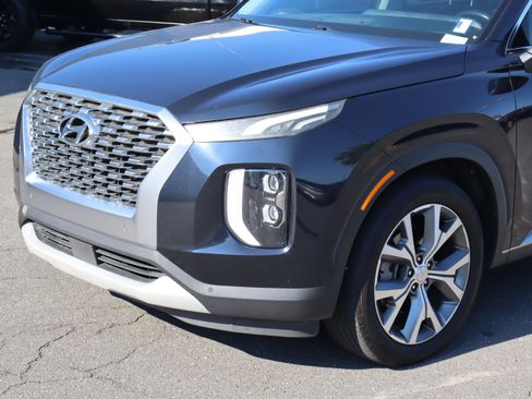 Used 2020 Hyundai Palisade SEL w/ Premium Package FWD image 6