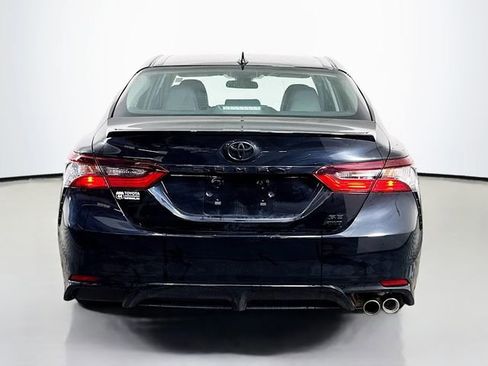 Used 2023 Toyota Camry SE image 5
