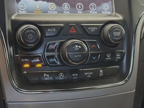 Used 2018 Jeep Grand Cherokee Laredo image 10