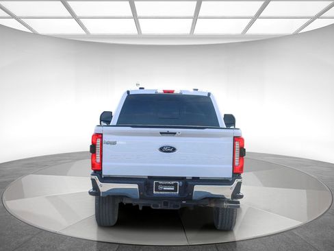 Used 2024 Ford F250 Lariat w/ Chrome Package image 3