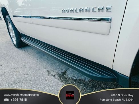 Used 2013 Chevrolet Avalanche LTZ AWD/4WD image 52