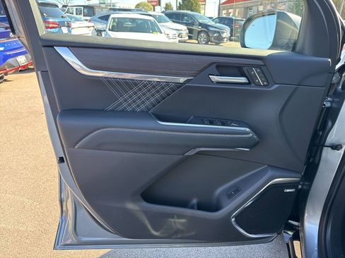 New 2026 GMC Acadia Denali w/ Super Cruise Package image 12