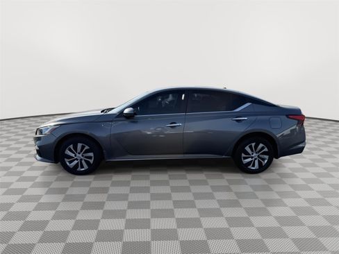 Used 2020 Nissan Altima 2.5 S image 2