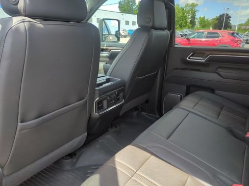 Certified 2025 Chevrolet Silverado 3500 High Country w/ High Country Premium Package AWD/4WD image 21