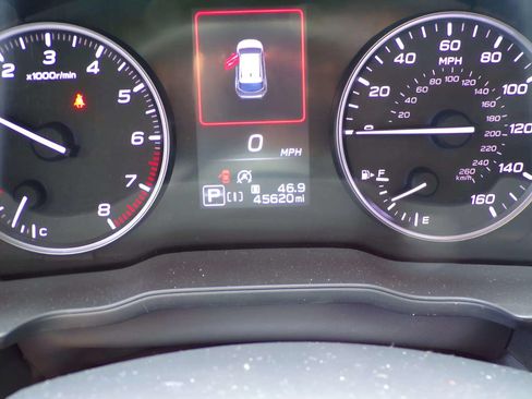 Certified 2024 Subaru Crosstrek 2.0i Premium AWD/4WD image 12