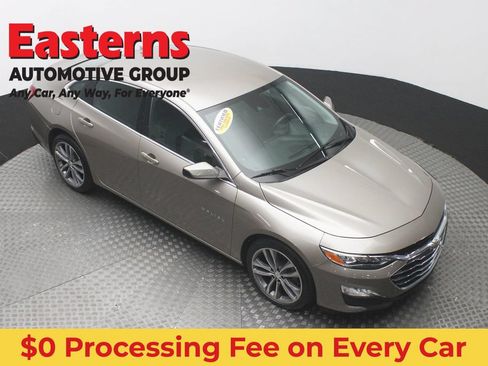 Used 2024 Chevrolet Malibu LT FWD image 3