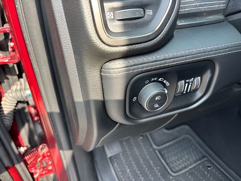 Used 2021 RAM 2500 Limited AWD/4WD image 25