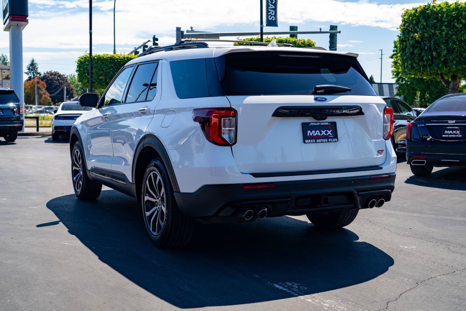 Used 2021 Ford Explorer ST w/ Equipment Group 401A AWD/4WD image 12