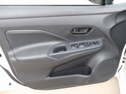 Used 2024 Nissan Versa S w/ Trunk Package image 17