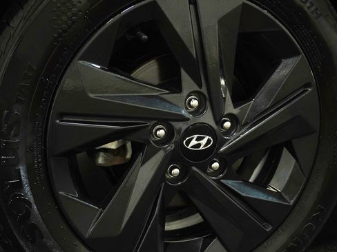 Used 2022 Hyundai Elantra SEL FWD image 10