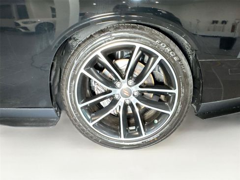 Used 2016 Dodge Challenger R/T Scat Pack RWD image 29