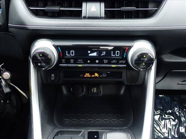 Used 2024 Toyota RAV4 LE AWD/4WD image 17