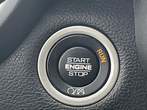 Used 2024 RAM 2500 Big Horn image 24