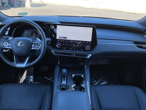 Used 2024 Lexus RX 350 Premium image 16