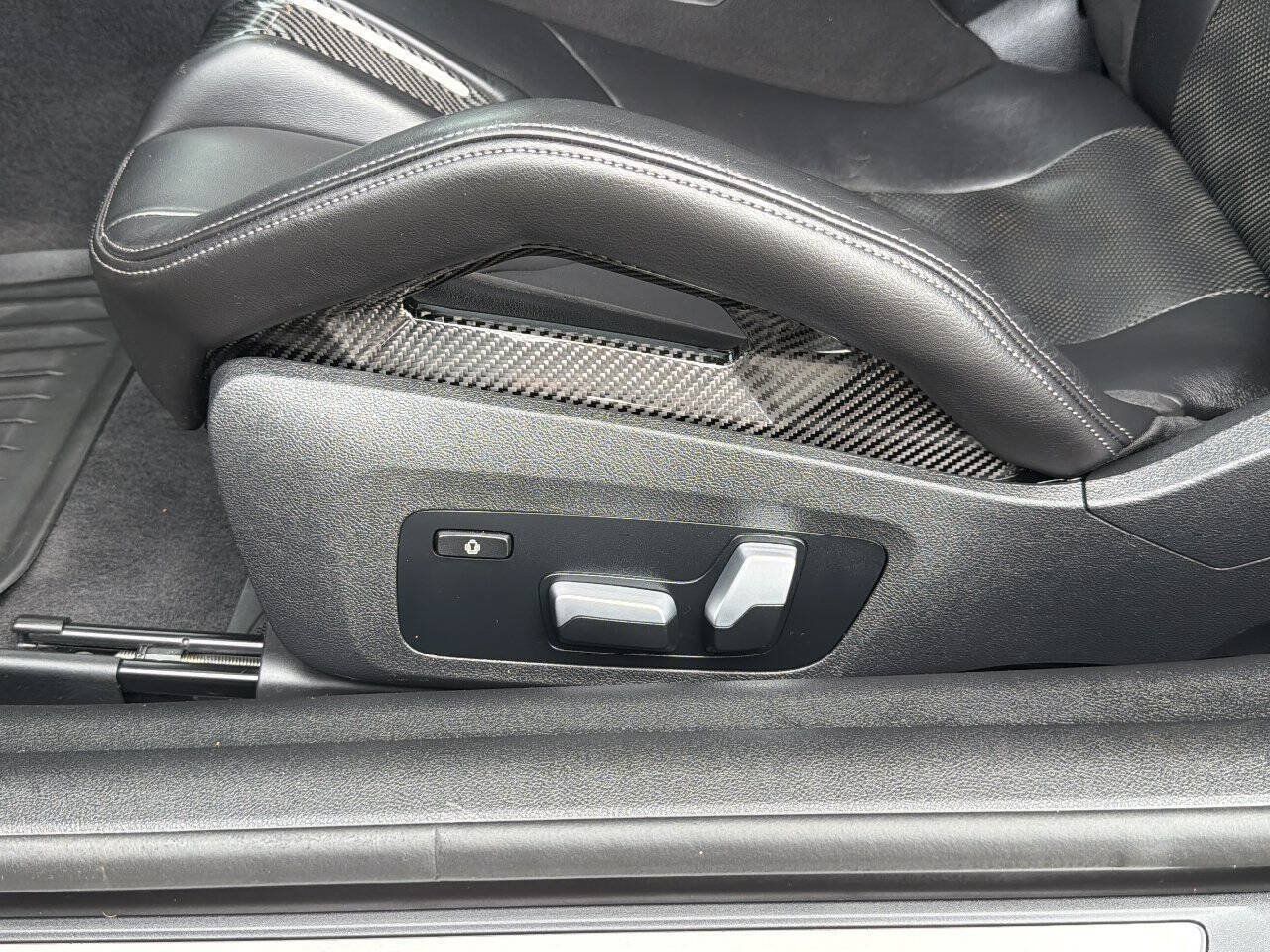 Used 2021 BMW M4 Competition w/ M Carbon Exterior Package RWD image 48