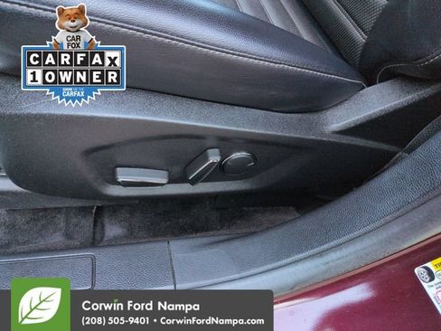 Used 2018 Ford Fusion SE w/ Equipment Group 201A FWD image 12