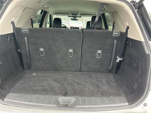 Used 2023 Nissan Pathfinder SL image 13