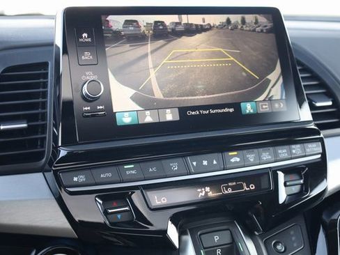 New 2026 Honda Odyssey Touring image 23