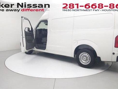 Used 2017 Nissan NV 2500 S w/ Power Basic Package RWD image 11