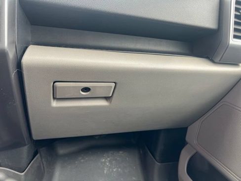Used 2019 Ford F150 XLT w/ Equipment Group 302A Luxury AWD/4WD image 16
