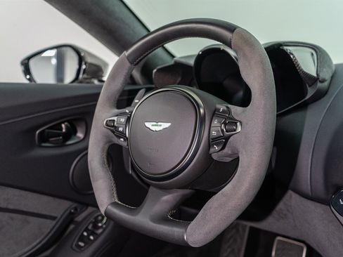 Used 2023 Aston Martin V8 Vantage Coupe RWD image 56