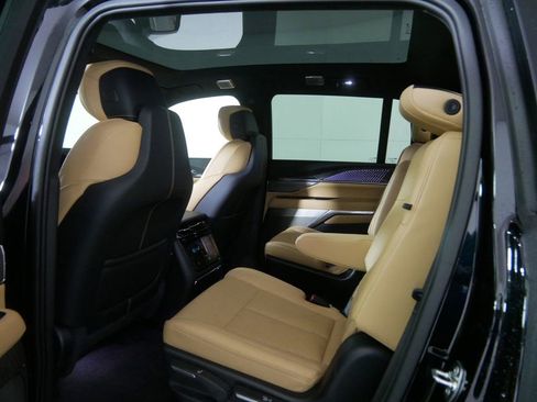 Used 2025 Cadillac Escalade IQ Sport 2 w/ LPO, ONYX Package AWD/4WD image 20