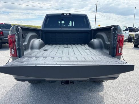 New 2027 RAM 2500 Laramie w/ Night Edition AWD/4WD image 32