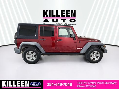 Used 2011 Jeep Wrangler Unlimited Rubicon w/ Connectivity Group AWD/4WD image 10