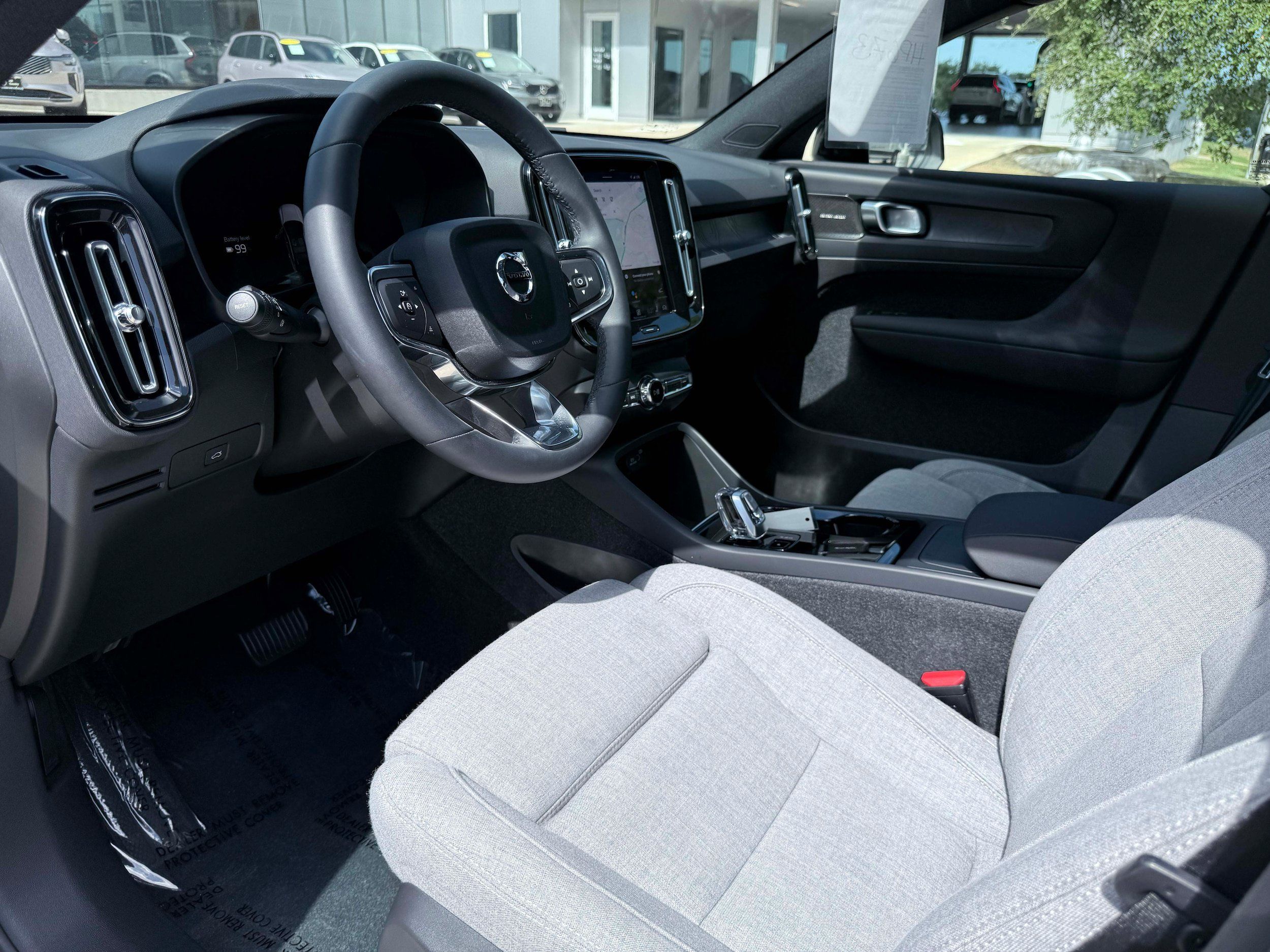 Certified 2023 Volvo C40 P8 Recharge Ultimate AWD/4WD image 11