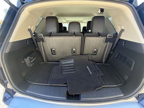 Used 2024 Nissan Pathfinder Platinum w/ Cargo Package image 25