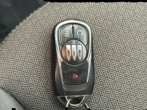 Used 2025 Buick Encore GX Preferred image 21
