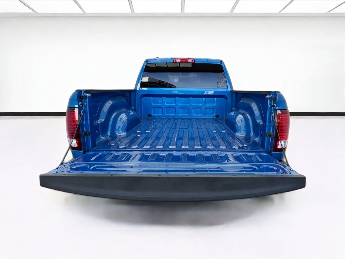 Used 2022 RAM 1500 Warlock AWD/4WD image 16