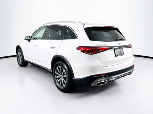 Used 2024 Mercedes-Benz GLC 300 image 5
