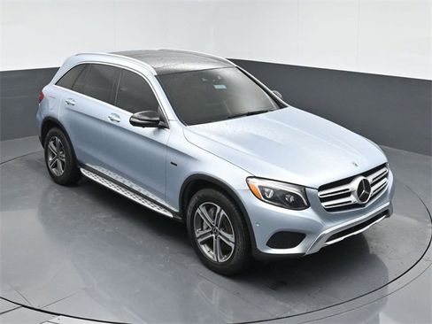 Used 2018 Mercedes-Benz GLC 350e 4MATIC image 38