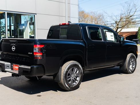 New 2026 Nissan Frontier SV w/ Tow Package AWD/4WD image 6