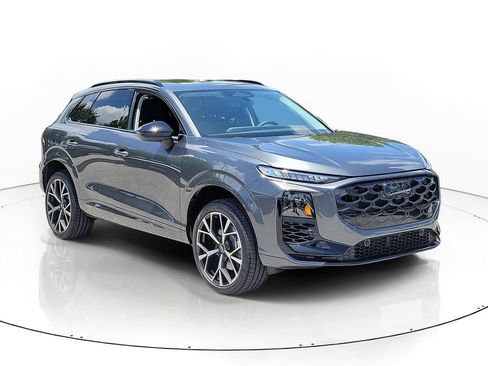 New 2026 Audi Q3 quattro 2.0T AWD/4WD image 1