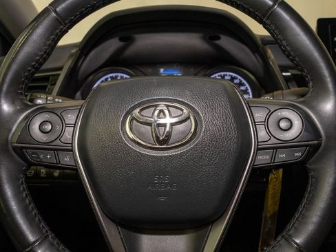 Used 2024 Toyota Camry SE w/ Cold Weather Package image 17