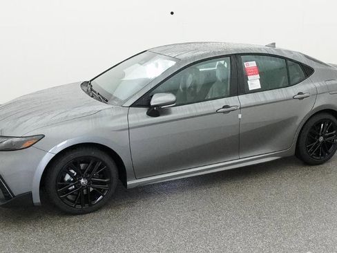New 2026 Toyota Camry SE FWD image 13