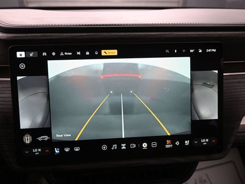 Used 2023 Rivian R1S Adventure AWD/4WD image 10