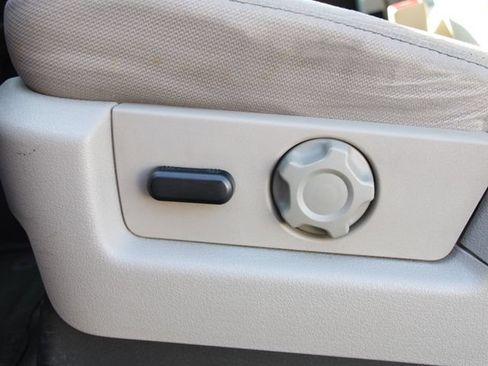 Used 2010 Ford F150 XLT AWD/4WD image 20
