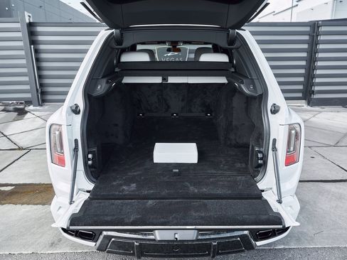 Used 2026 Rolls-Royce Cullinan image 19