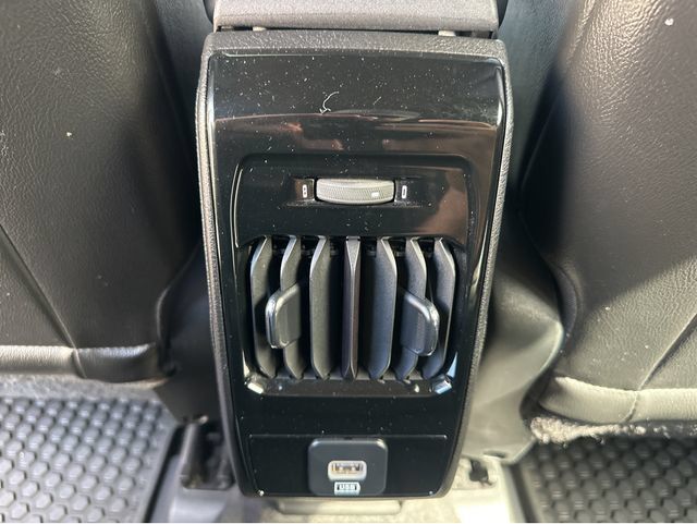 Used 2023 Jeep Compass Trailhawk AWD/4WD image 15