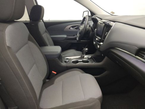 Used 2018 Chevrolet Traverse LT FWD image 21