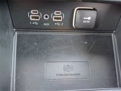 Used 2024 Jeep Grand Cherokee Altitude image 22